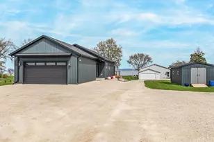N8805 Lakeshore Dr, Van Dyne, WI 54979 - Photo 39