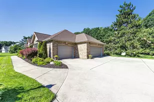 2253 Tumbleweed Trail, Suamico, WI 54313 - Photo 43