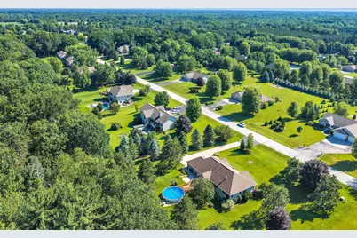 2253 Tumbleweed Trail, Suamico, WI 54313 - Photo 41