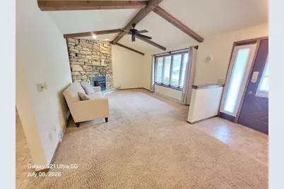 1101 E Meadow Grove Boulevard, Appleton, WI 54915 - Photo 5