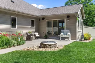 1983 Creek Side Dr, Neenah, WI 54956 - Photo 59