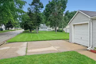 1103 Neville Ave, Green Bay, WI 54303 - Photo 25