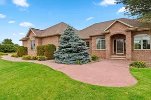 11 Corn Silk Ct, Wrightstown, WI 54180 - Photo 3