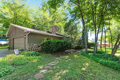 1338 Ken Drive, Green Bay, WI 54313 - Photo 5
