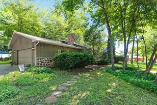 1338 Ken Dr, Green Bay, WI 54313 - Photo 5