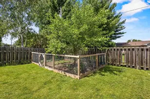 1510 Lindale Ln, Green Bay, WI 54313 - Photo 37