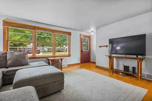 1510 Lindale Ln, Green Bay, WI 54313 - Photo 11