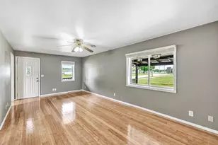 409 Spaulding St, Edgerton, WI 54486 - Photo 5