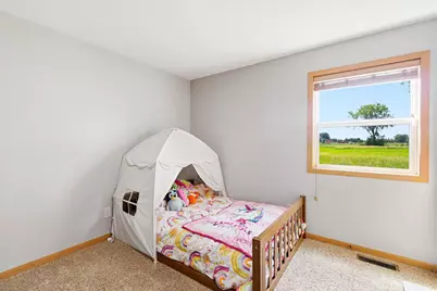 N9433 Evan Street, Appleton, WI 54915 - Photo 13