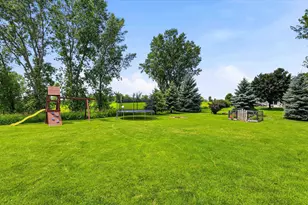 N9433 Evan St, Appleton, WI 54915 - Photo 21