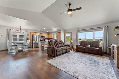 1645 Frontier Road, Luxemburg, WI 54217 - Photo 3