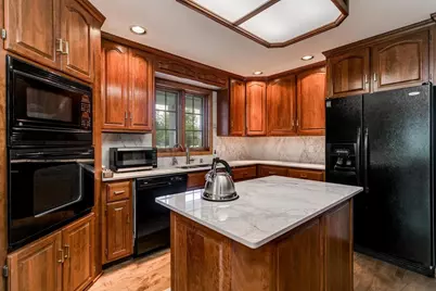 3040 Windfield Drive, Neenah, WI 54956 - Photo 7