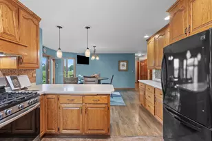 1194 Mdw Vw Ln, De Pere, WI 54115 - Photo 13