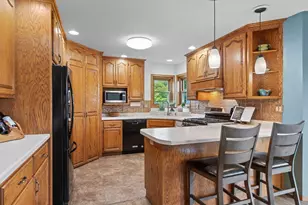 1194 Mdw Vw Ln, De Pere, WI 54115 - Photo 11