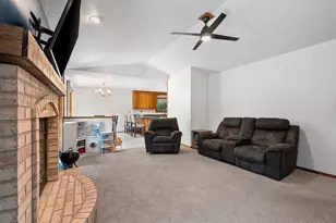 1397 Wellington Dr, Green Bay, WI 54173 - Photo 7