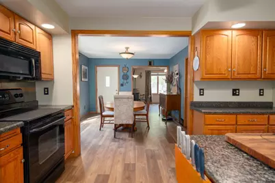 27 N Hickory Street, Fond du Lac, WI 54935 - Photo 11