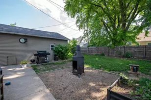 27 N Hickory St, Fond du Lac, WI 54935 - Photo 29