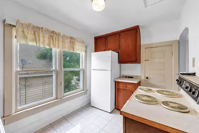 121 Woodlawn Street, Green Bay, WI 54303 - Photo 11