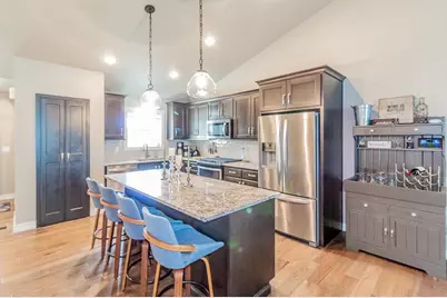 1857 Southbridge Road, De Pere, WI 54115 - Photo 5