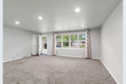 1366 Rockdale Street, Green Bay, WI 54304 - Photo 5