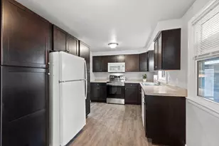 1366 Rockdale St, Green Bay, WI 54304 - Photo 13