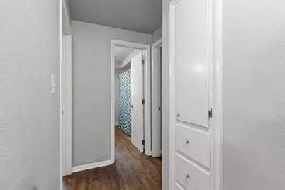 1366 Rockdale Street, Green Bay, WI 54304 - Photo 17