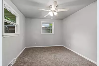 1366 Rockdale Street, Green Bay, WI 54304 - Photo 25