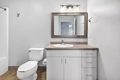 118 S Washington Street #326A, Green Bay, WI 54301 - Photo 5