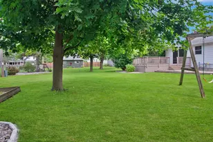 613 Simonet St, Green Bay, WI 54301 - Photo 25