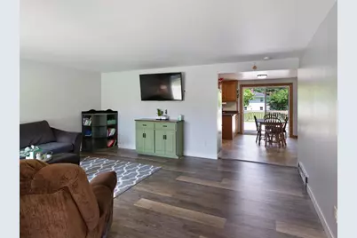 613 Simonet Street, Green Bay, WI 54301 - Photo 7