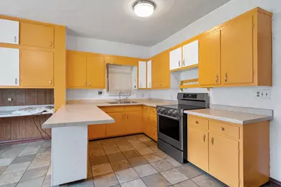 3288 Peterson Road, Green Bay, WI 54311 - Photo 5