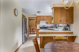 1715 N Viola St, Appleton, WI 54911 - Photo 15