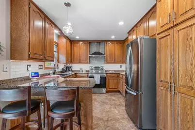 2842 Mayflower Road, Green Bay, WI 54311 - Photo 9