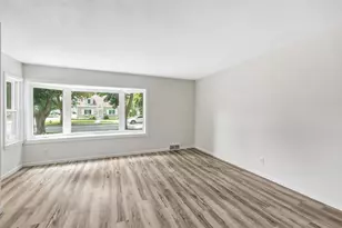 1002 Winford Ave, Green Bay, WI 54303 - Photo 11