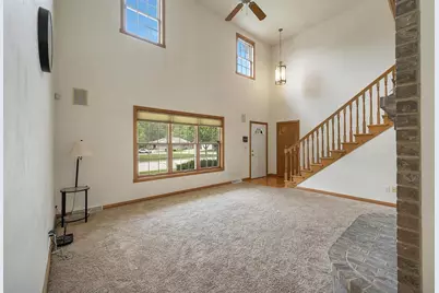2501 Lopez Lane, Green Bay, WI 54311 - Photo 5