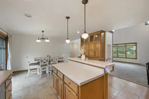 2501 Lopez Ln, Green Bay, WI 54311 - Photo 11