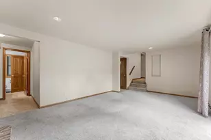 619 Saratoga St, Green Bay, WI 54303 - Photo 11