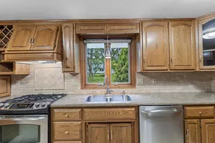 619 Saratoga St, Green Bay, WI 54303 - Photo 19