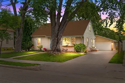 418 S Weimar Street, Appleton, WI 54915 - Photo 1