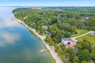 5153 Edgewater Beach Rd, Green Bay, WI 54311 - Photo 7