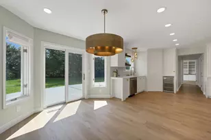 2485 Van View Ct, Green Bay, WI 54311 - Photo 23