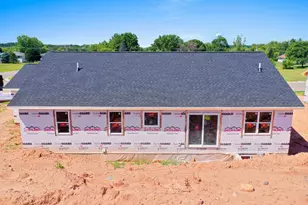 538 Riverview Dr, Berlin, WI 54923 - Photo 3