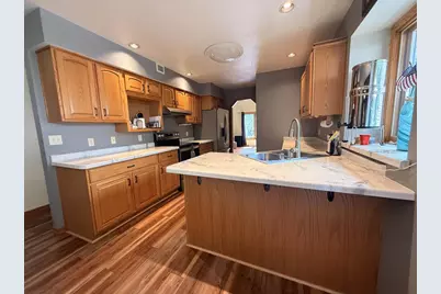 1071 Woodcrest Drive, Fond du Lac, WI 54935 - Photo 9