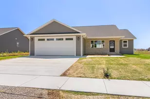 N3972 Wettering Way, Kaukauna, WI 54130 - Photo 5