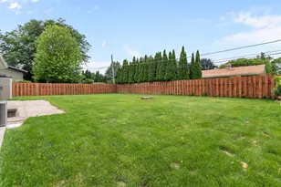 617 N Canterbury Dr, Appleton, WI 54915 - Photo 29