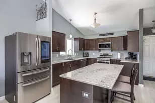 75 Jacob Ave, Oshkosh, WI 54902 - Photo 3