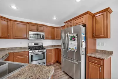 810 Killarny Trail, De Pere, WI 54115 - Photo 13