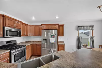 810 Killarny Trail, De Pere, WI 54115 - Photo 17