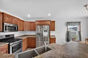 810 Killarny Trail, De Pere, WI 54115 - Photo 17