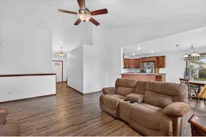 810 Killarny Trail, De Pere, WI 54115 - Photo 9